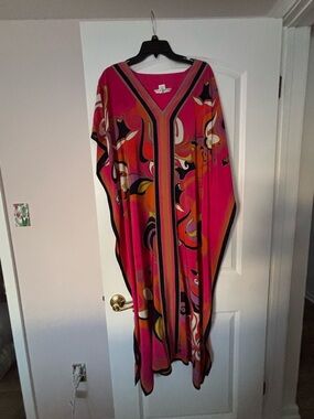Trina Turk Fuchsia and Multicolor Printed V-Neck Silk Maxi Caftan